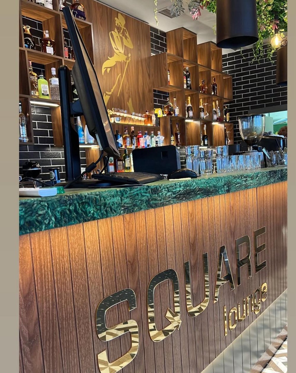 Square Lounge modern interior Pogradec